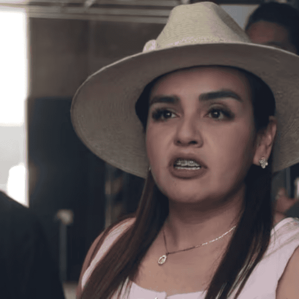 FGE de Michoacán pide a alcaldesa de Uruapan entregar celulares de Carlos Manzo