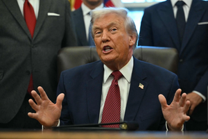 Trump amenaza con frenar comercio con México y Canadá si la Fed no baja las tasas