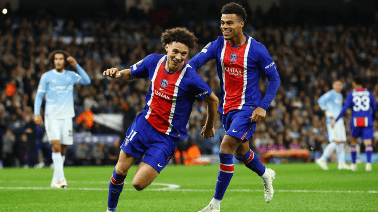 PSG vence 4-2 al Manchester City en el Etihad y mantiene su invicto en Champions