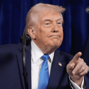 Trump acusa a México de no combatir a los cárteles y advierte que aumentará la presión