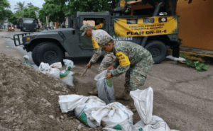 Marina y Defensa activan planes de emergencia por huracán Trudy en cuatro estados