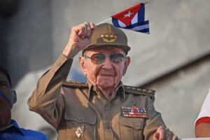Florida emite orden de arresto contra Raúl Castro