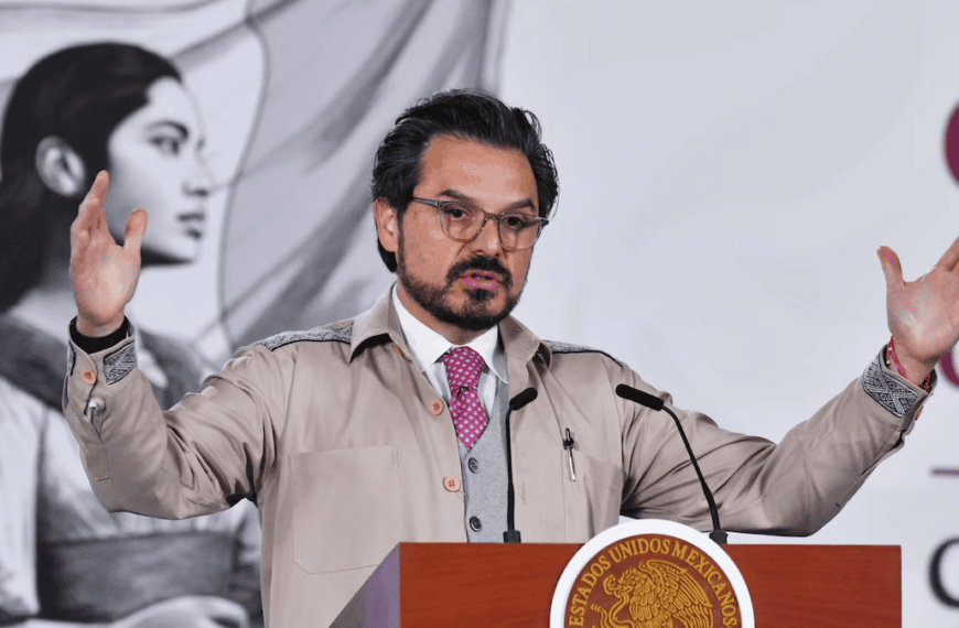 IMSS ofrece aumento salarial de 8% a trabajadores y basificará a 10 mil 939 eventuales