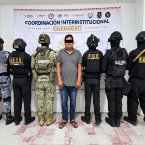 Detienen a tres presuntos integrantes de Los Tlacos por extorsión en Guerrero