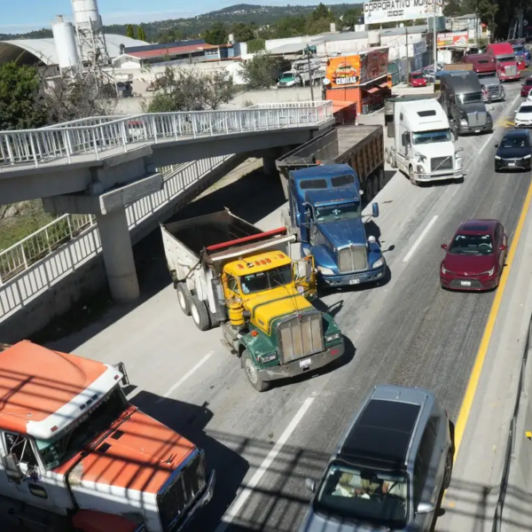 Transportistas protestan en 19 estados; Segob llama a evitar bloqueos carreteros