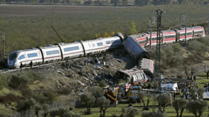 Choque de trenes en España deja 68 muertos