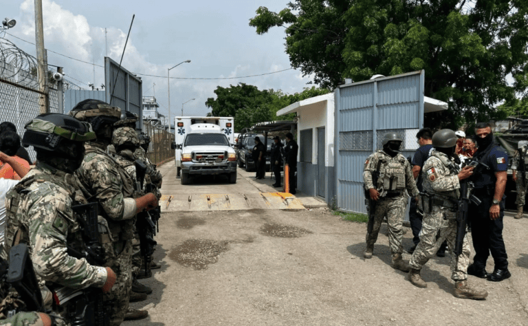 Balacera en penal de Mazatlán deja 10 muertos y 16 heridos