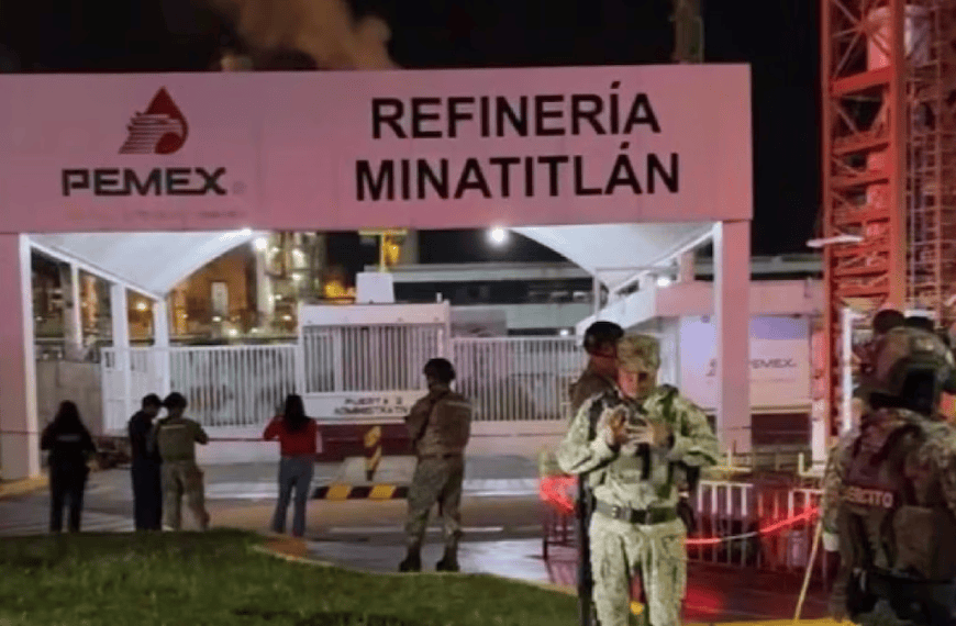Ataque armado en refinería de Pemex en Minatitlán deja un trabajador muerto y otro herido